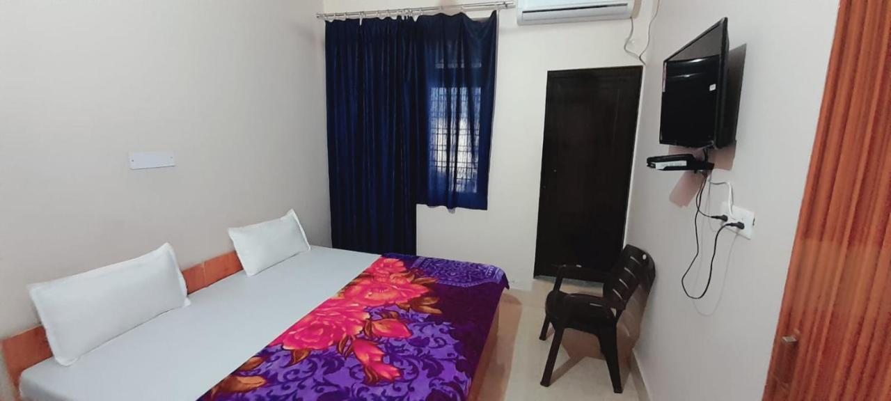Monika Home Stay Ришикеш Экстерьер фото